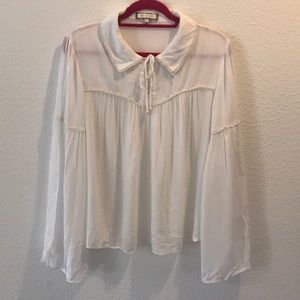 Eri+ Ali Anthropologie boho bell sleeves top